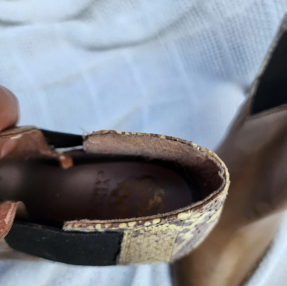 Vince Camuto leather snake stiletto booties 9.5 - Picture 12 of 14